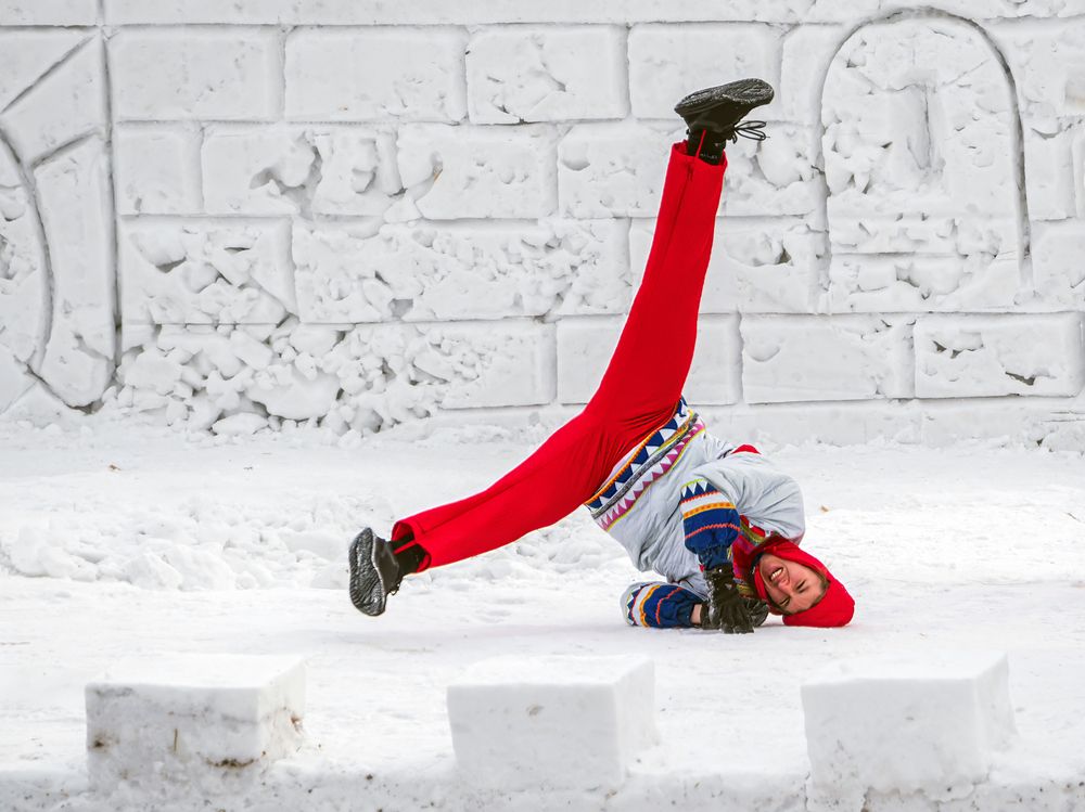 Взятие снежного городка