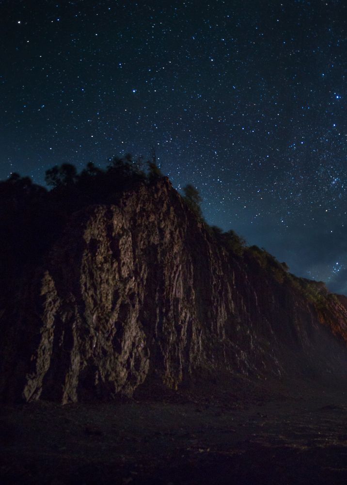 В бухте Тихой тихая ночь