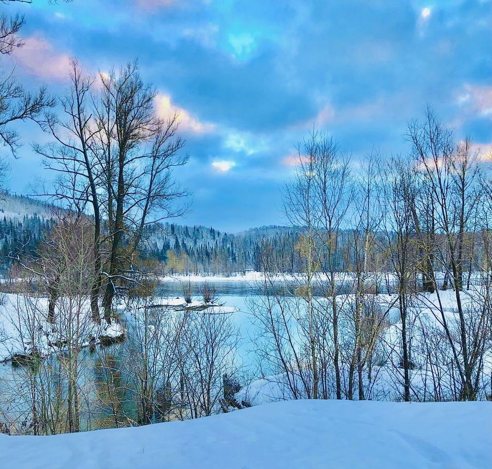 Зимняя река