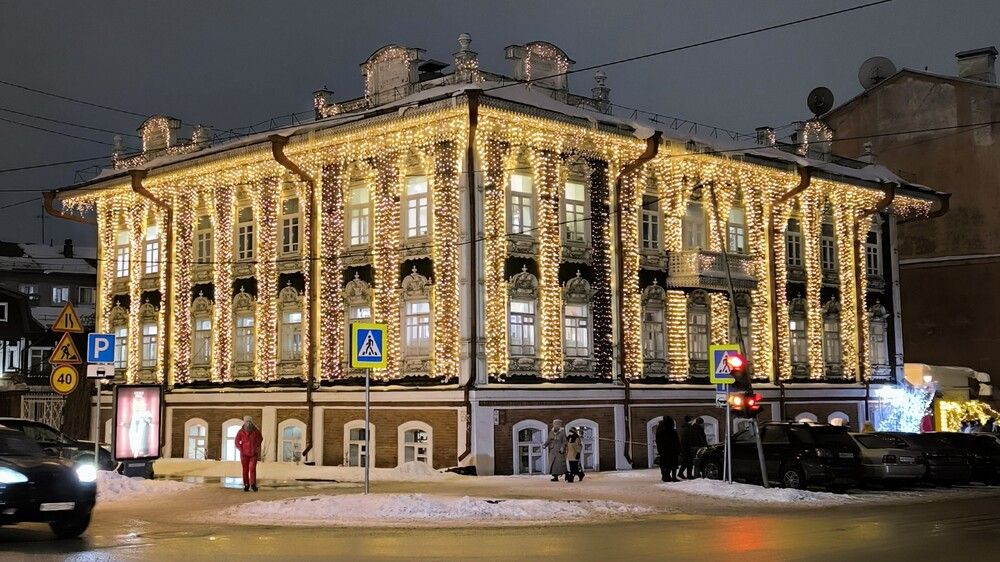 «Дом купца И.Т. Сурикова», построенный в 1905 году, в Новосибирске