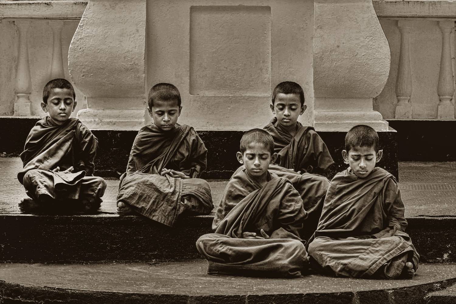 "සතිය"