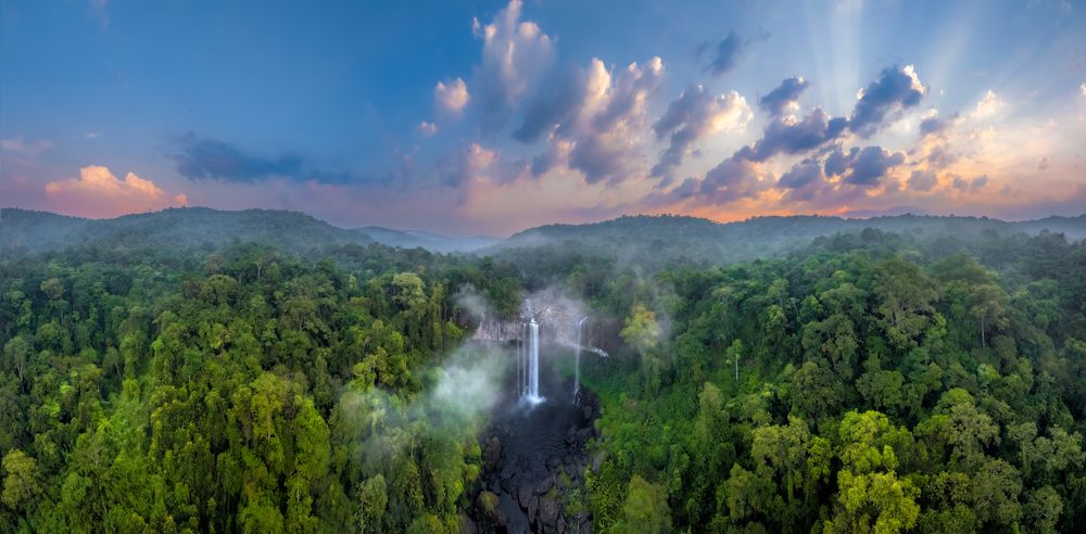 Photograph by Lê Huy Anh