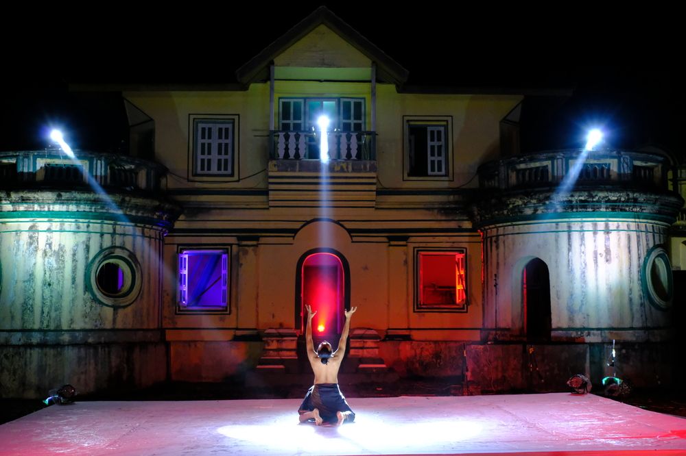 Photograph by Yuli Seperi