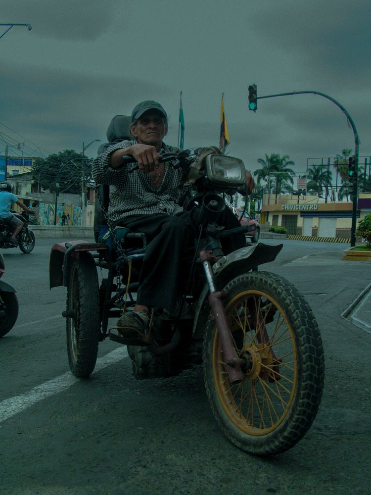 Photograph by Enrique Antonio