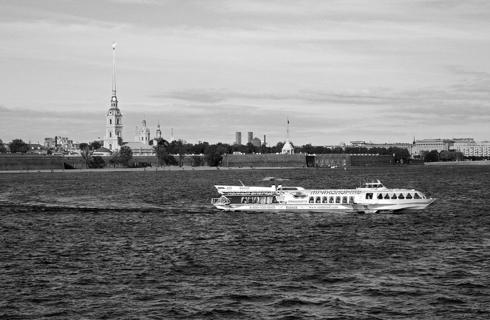 Черно-белый Санкт Петербург