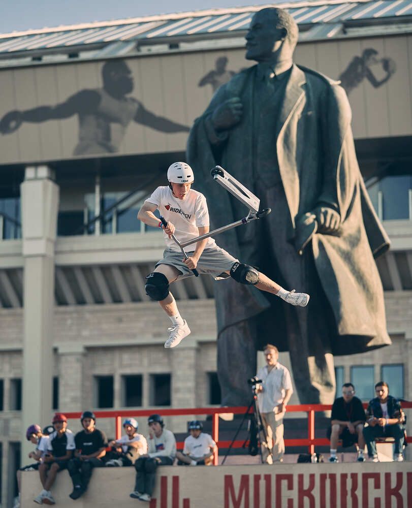 Photograph by Mikhail Khmelevskiy