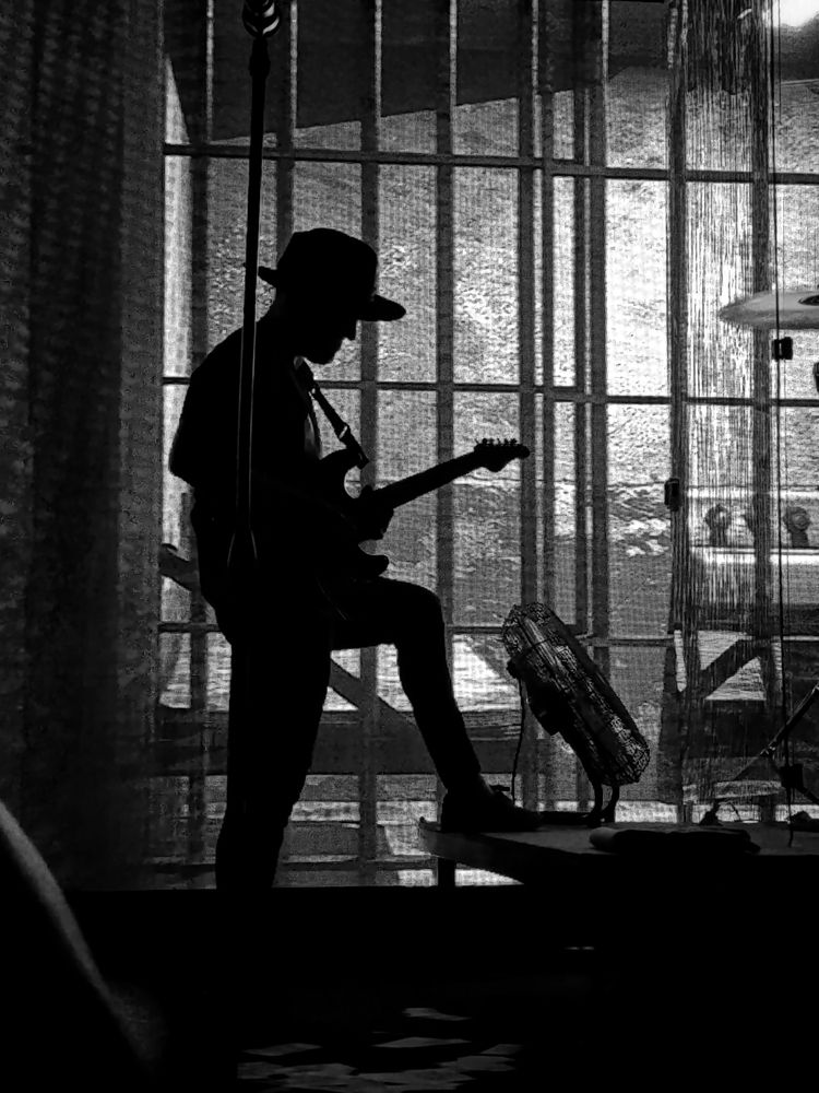 Фотография автора Андрей Шестаков