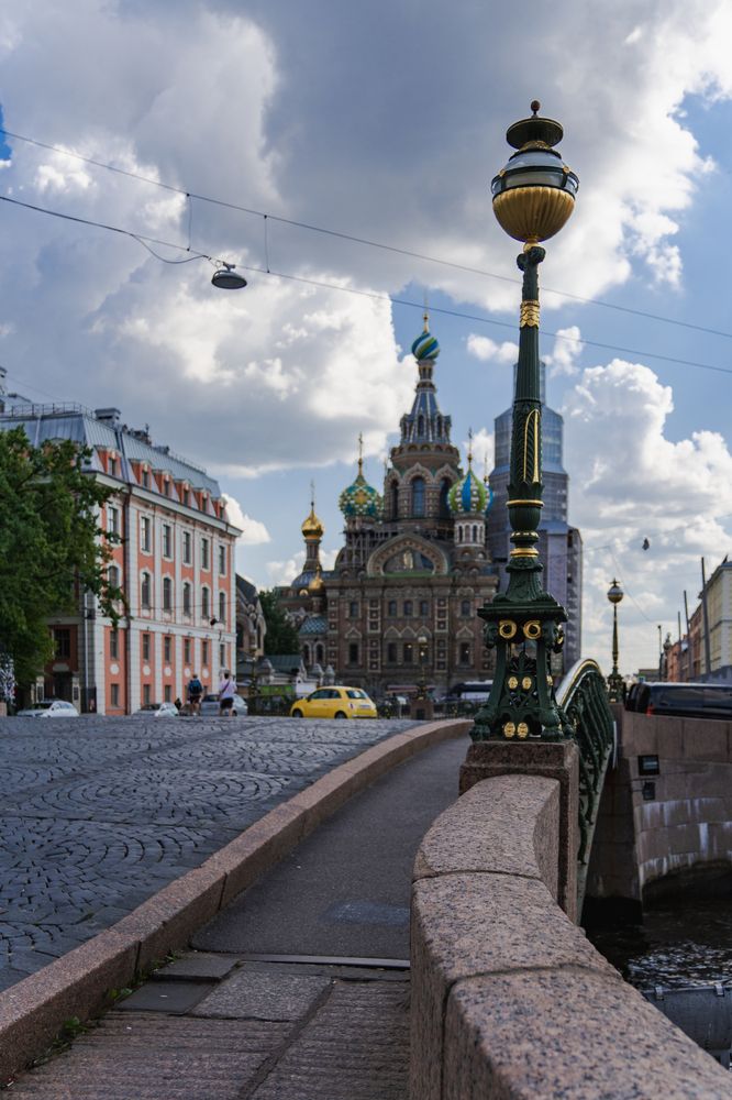 Театральный мост и Собор Воскресения Христова на Крови