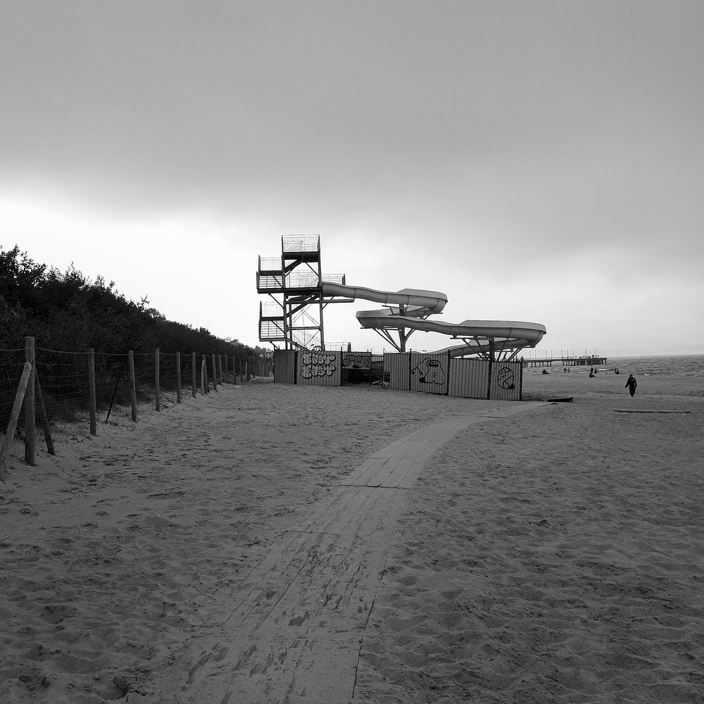 Photograph by Tomasz Dunajski