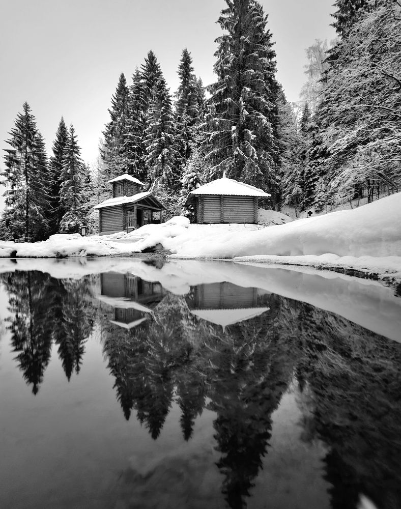 Святой источник