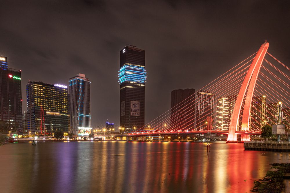 Ba Son Bridge: A Radiant Landmark of Saigon Nights