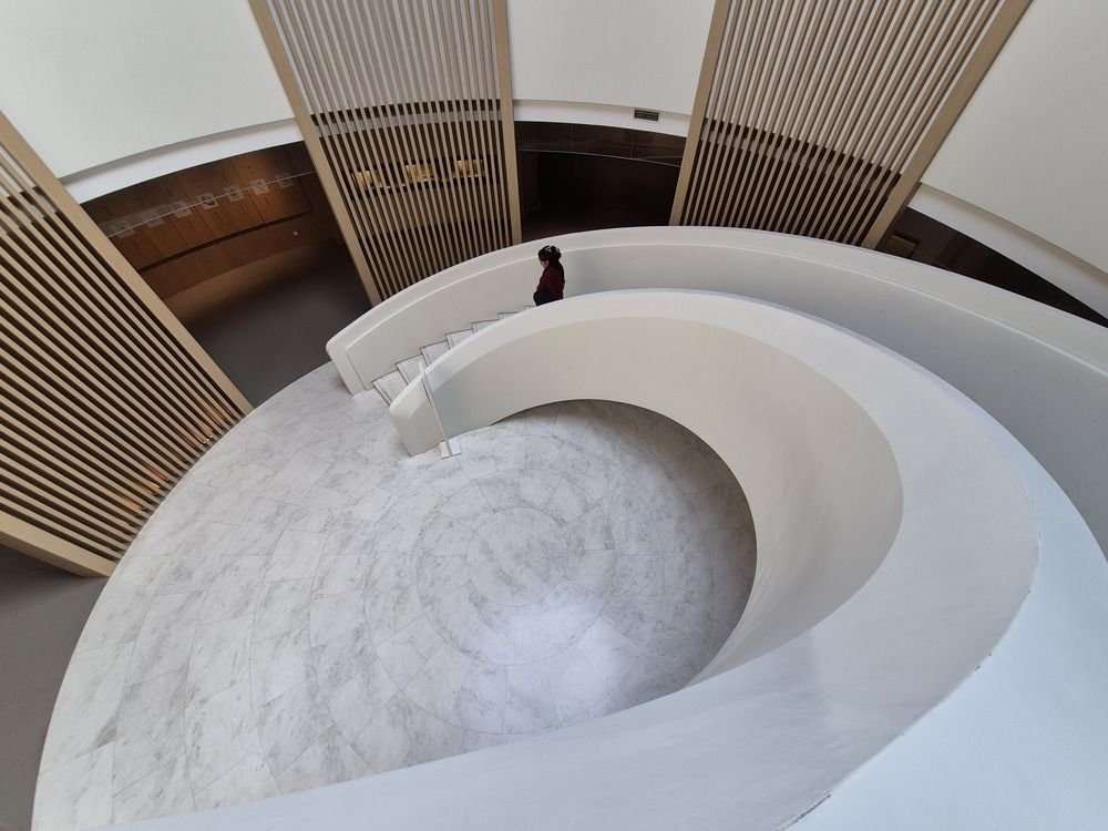 Photograph by Long Nguyen