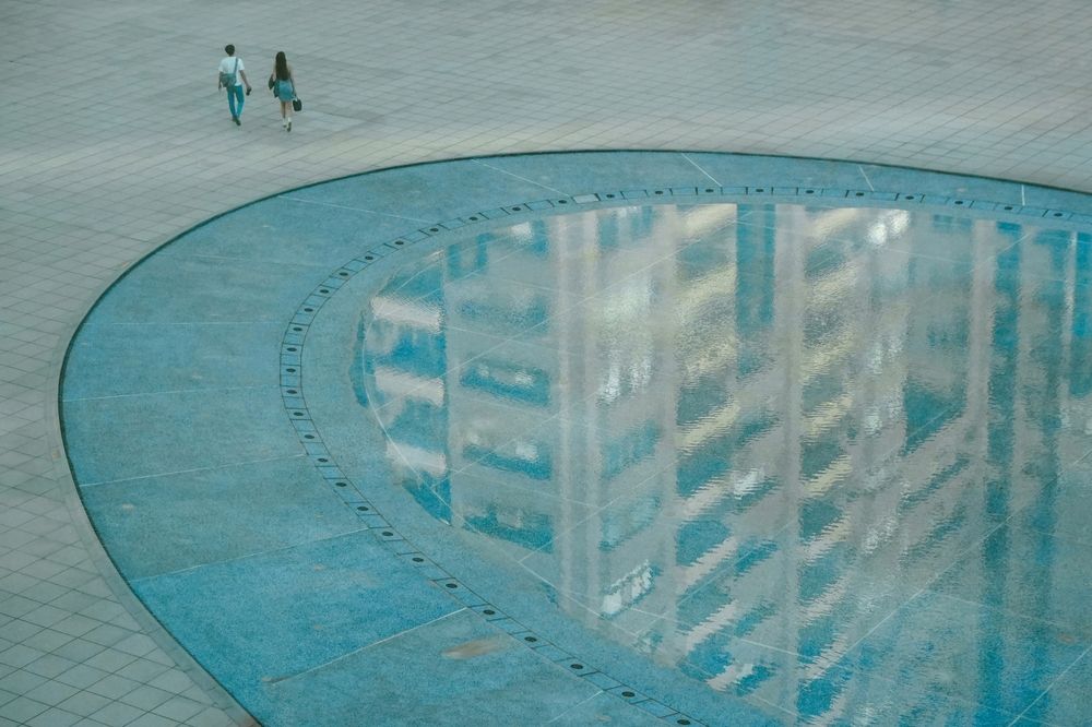 Between Reality and Illusion