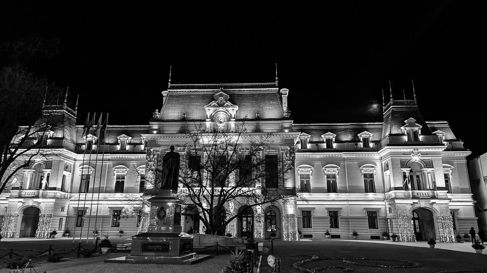 Photograph by Grădinaru Catalin