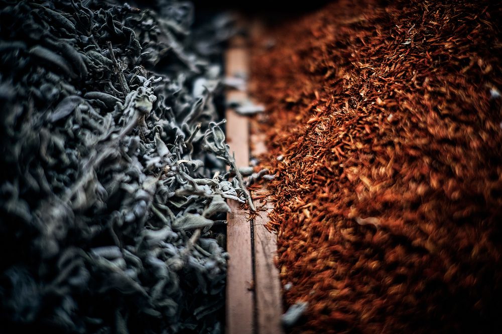 Около людей. Тишина в толпе.