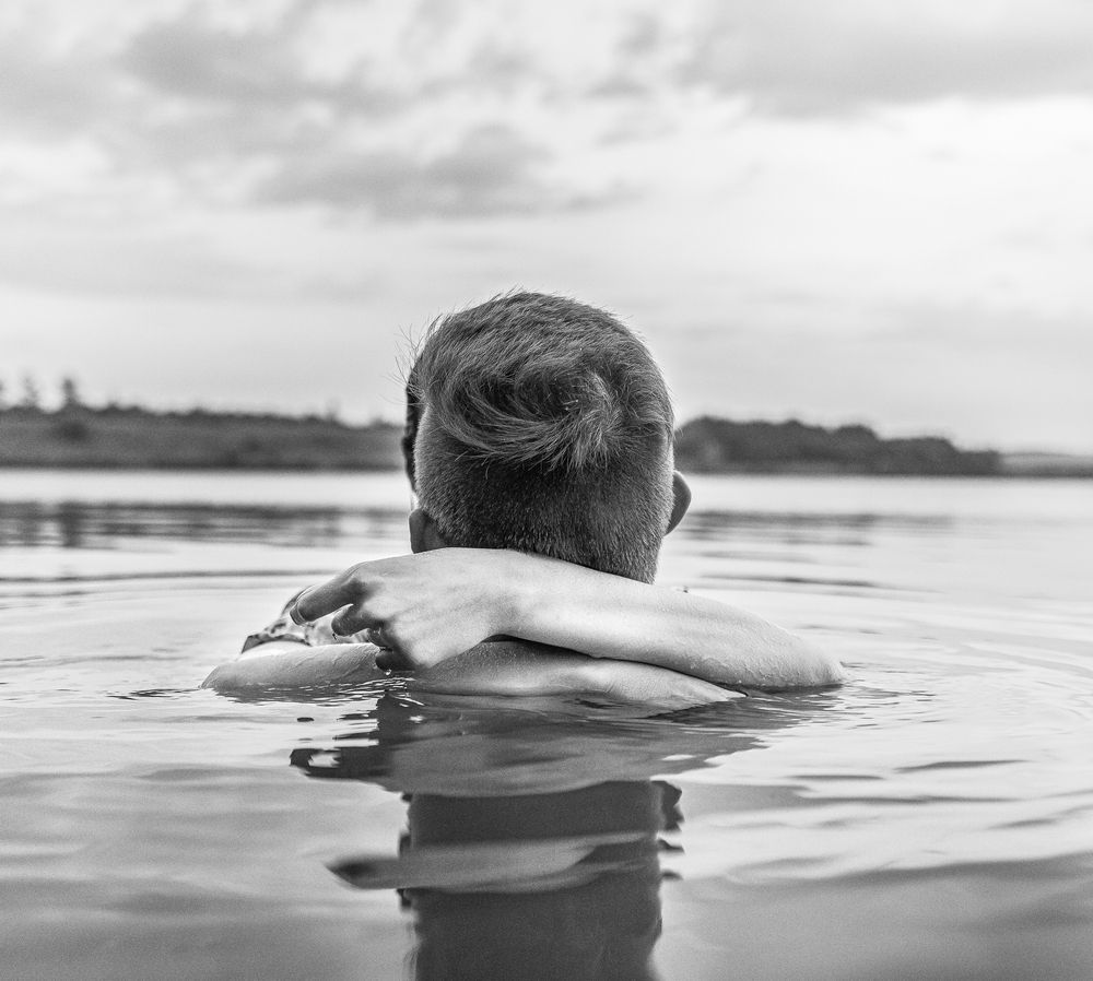 А может это любовь!