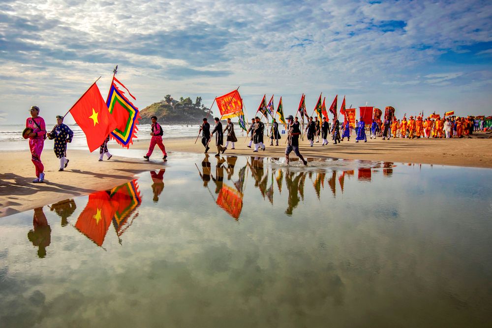 Ba Ngu Hanh Festival - the unique beauty of coastal people