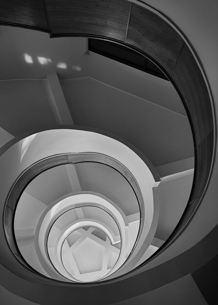 Фотография автора Евгения Елисеева