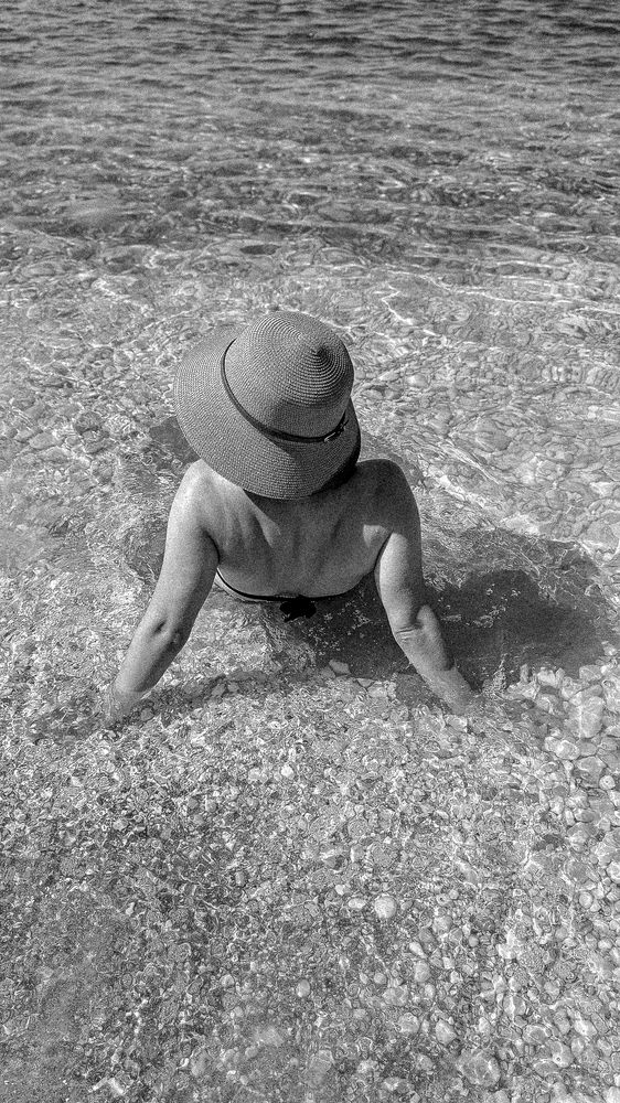 Photograph by Cristina Perciuleac