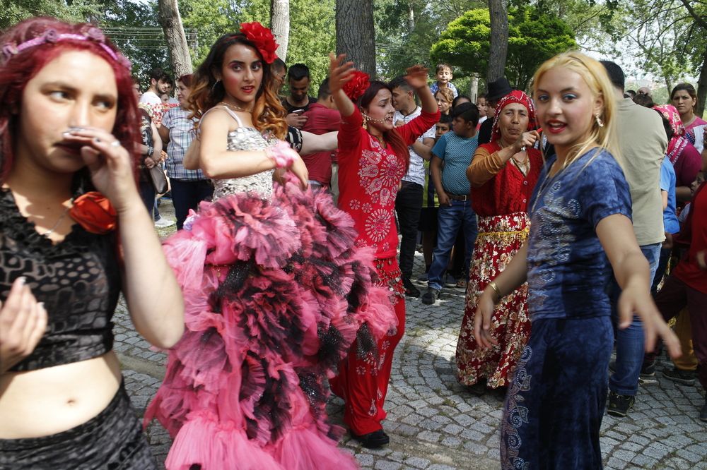 Photograph by Muzaffer Sütlüoğlu