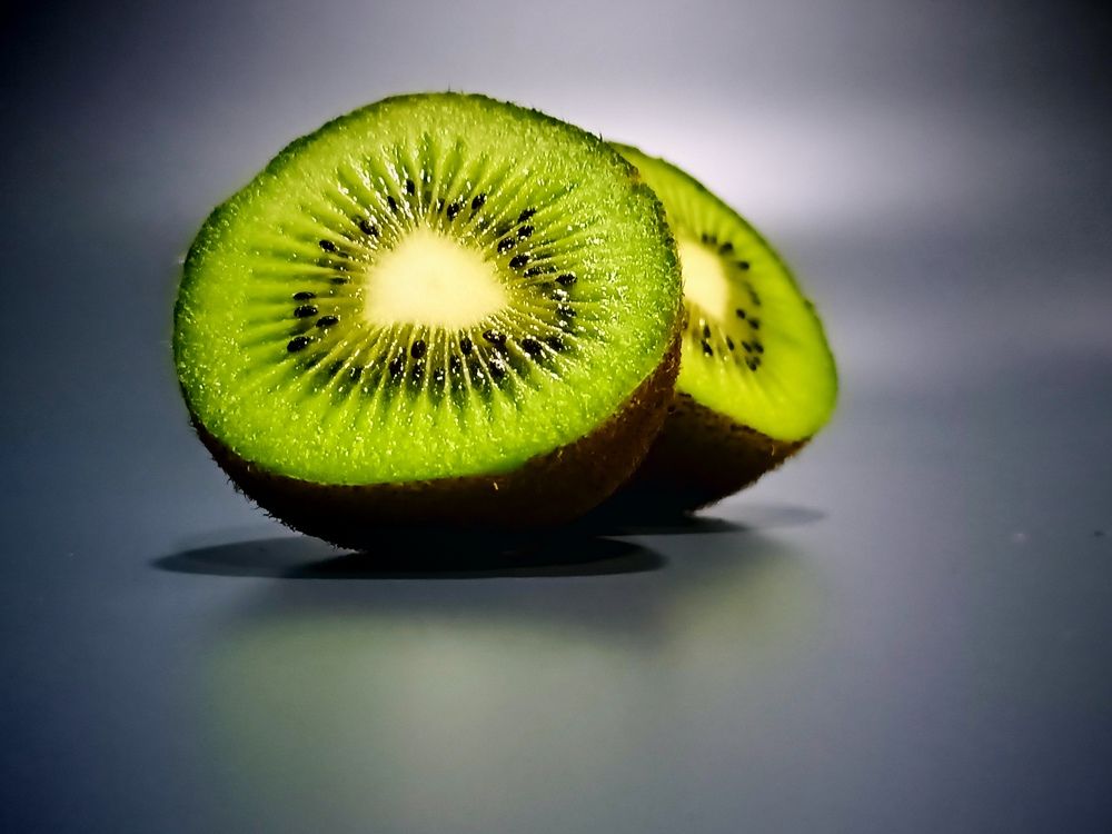 Натюрморт с киви