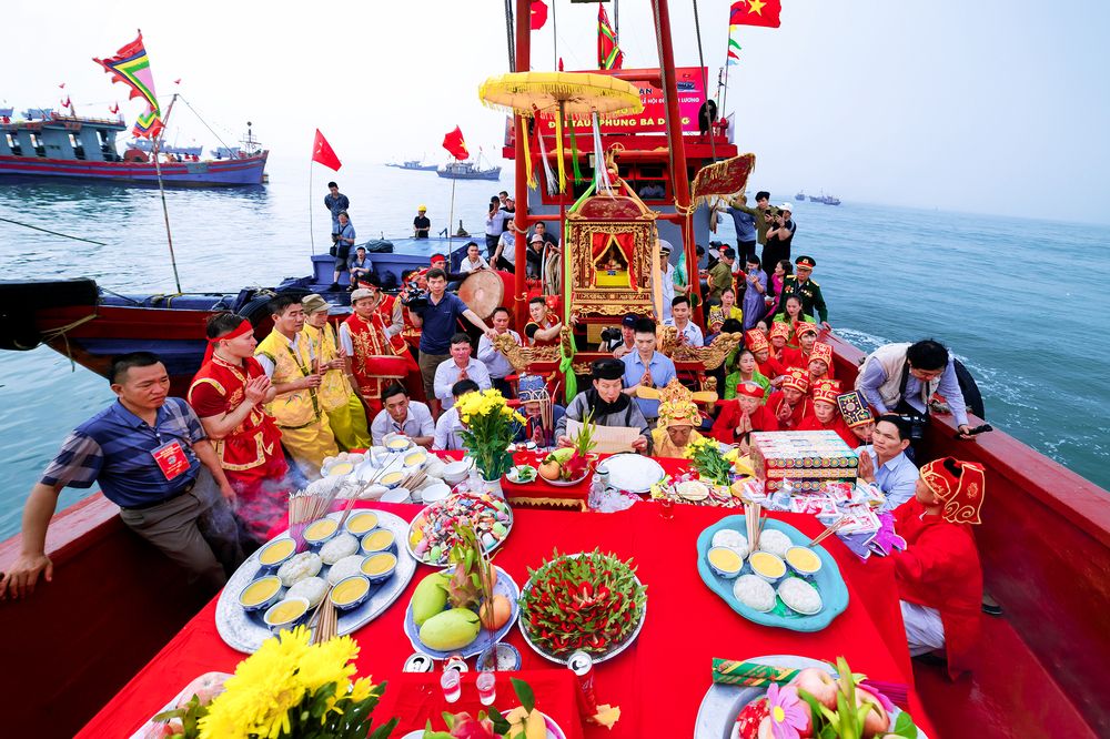 Photograph by Hồ Xuân Thành