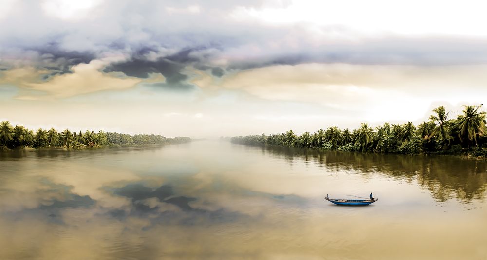 Photograph by PHƯƠNG NGUYỄN THÀNH