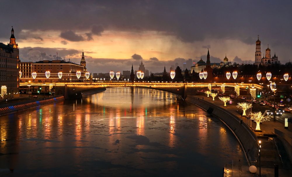 Московские огни.