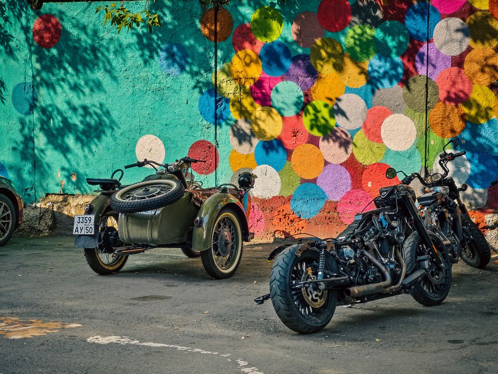 А у нас во дворе...