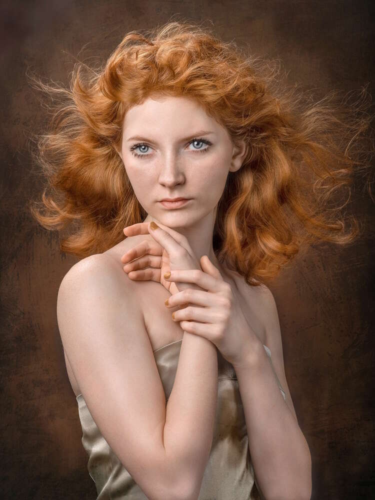 Золотая девочка