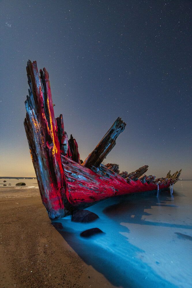 Photograph by Andres Papp