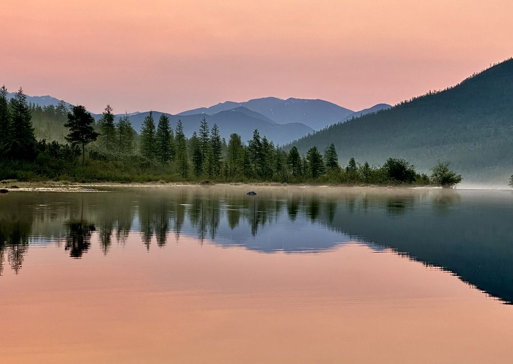 Рассвет на озере