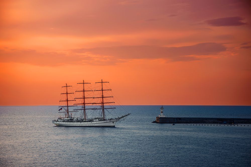 Вход в бухту