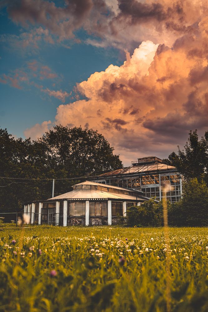 Photograph by Anton Kotlovskii