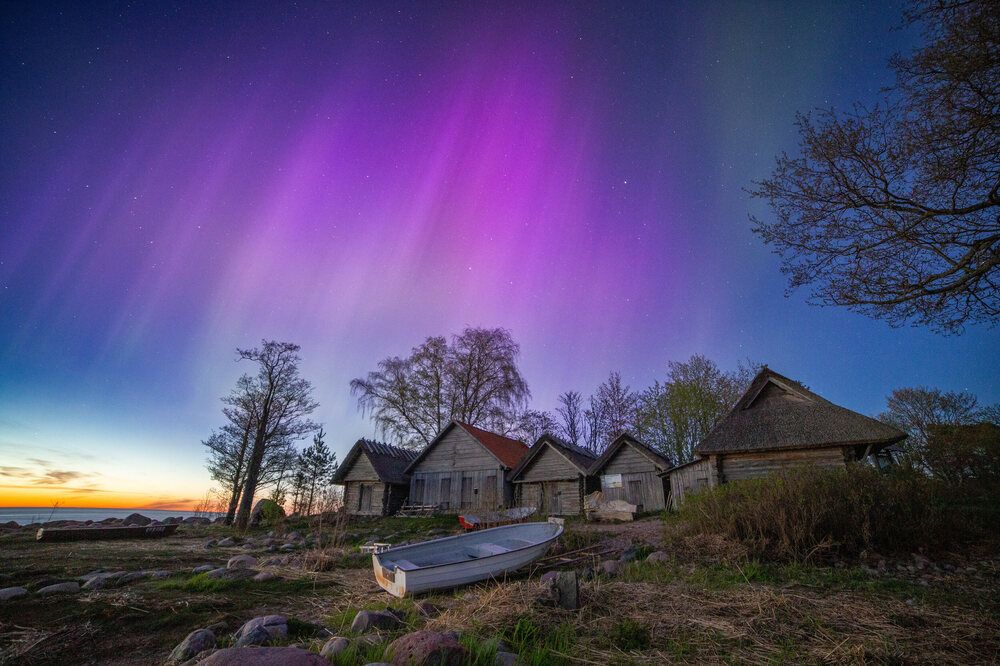 Photograph by Andres Papp