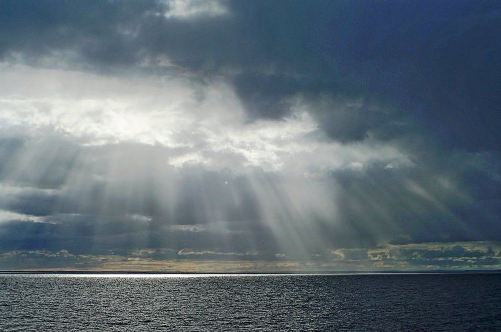 Свет небесный.....