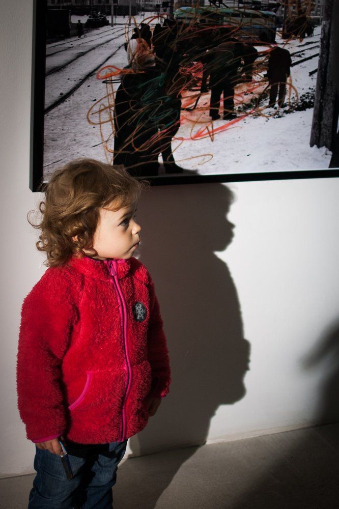 На выставке: "Мам, так получилось"