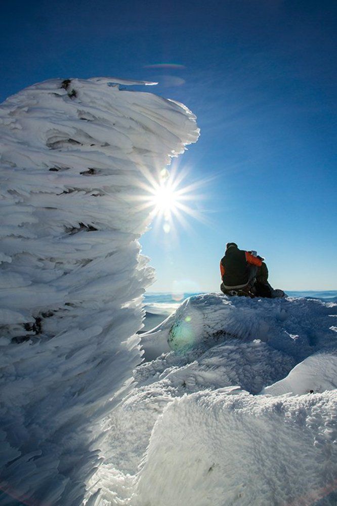 Двое в горах.