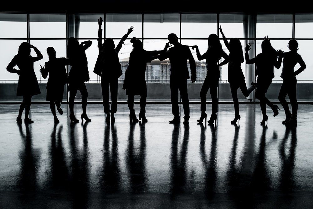 Силуэты Общества