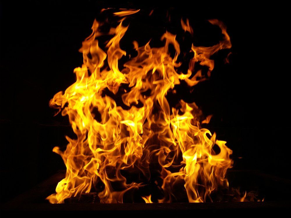 объятие пламенем