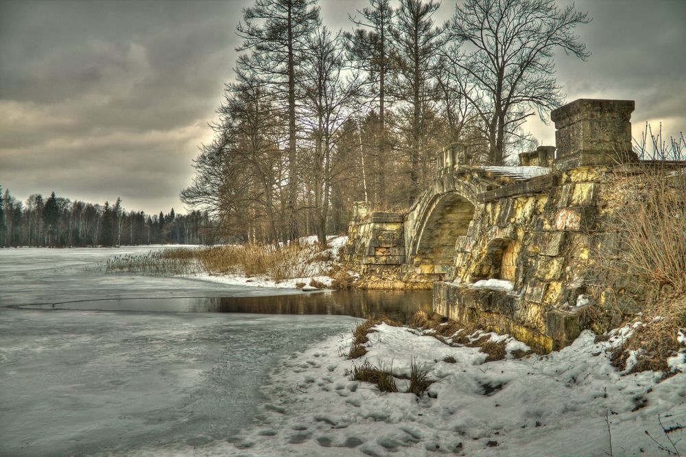 Горбатый мост...