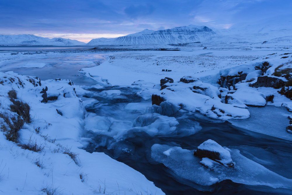 На краю  света, за полчаса до рассвета.