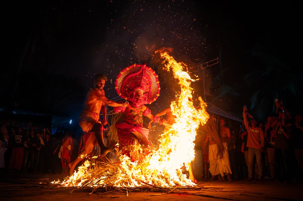Kandakarnan Theyyam