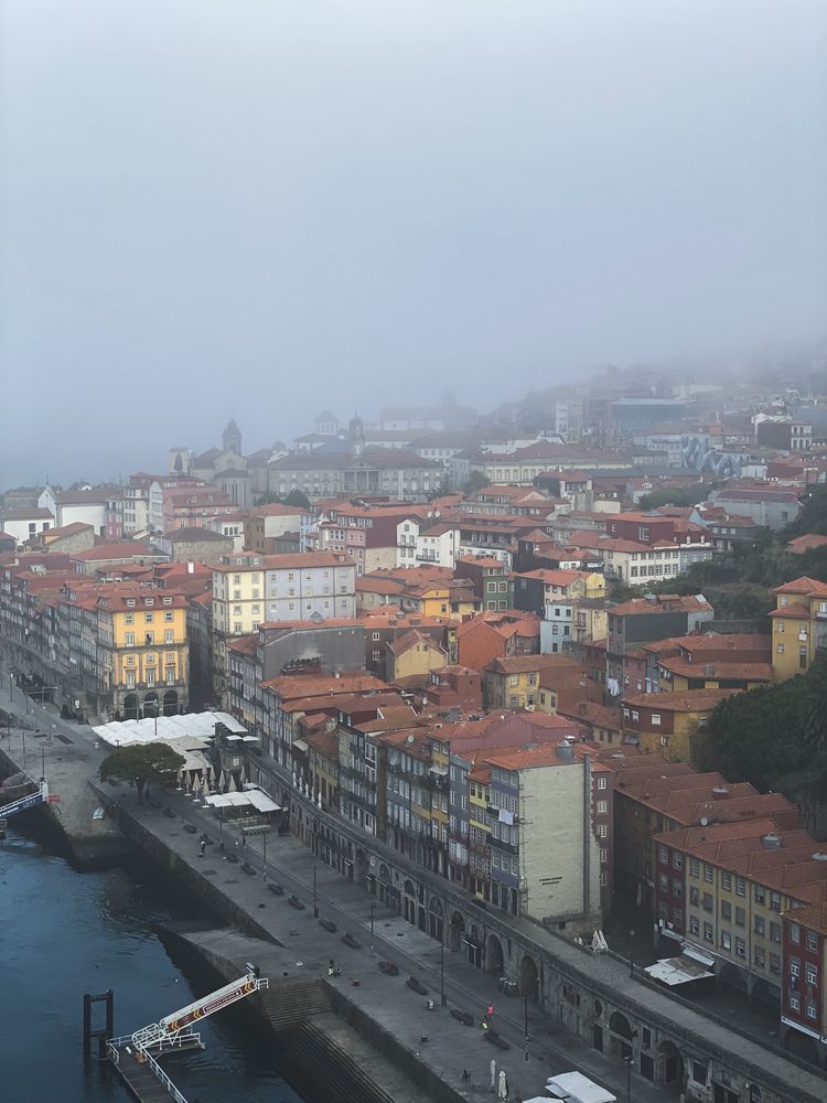 Туманное утро. Порту