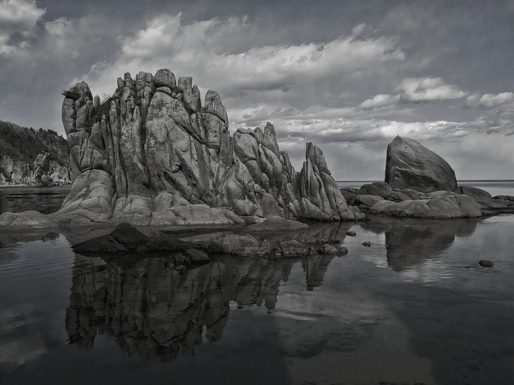 Каменный монстр.