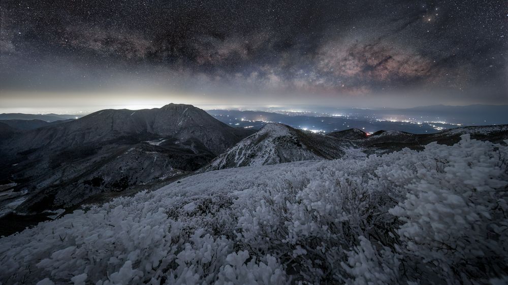 Photograph by Onitsuka Takuya