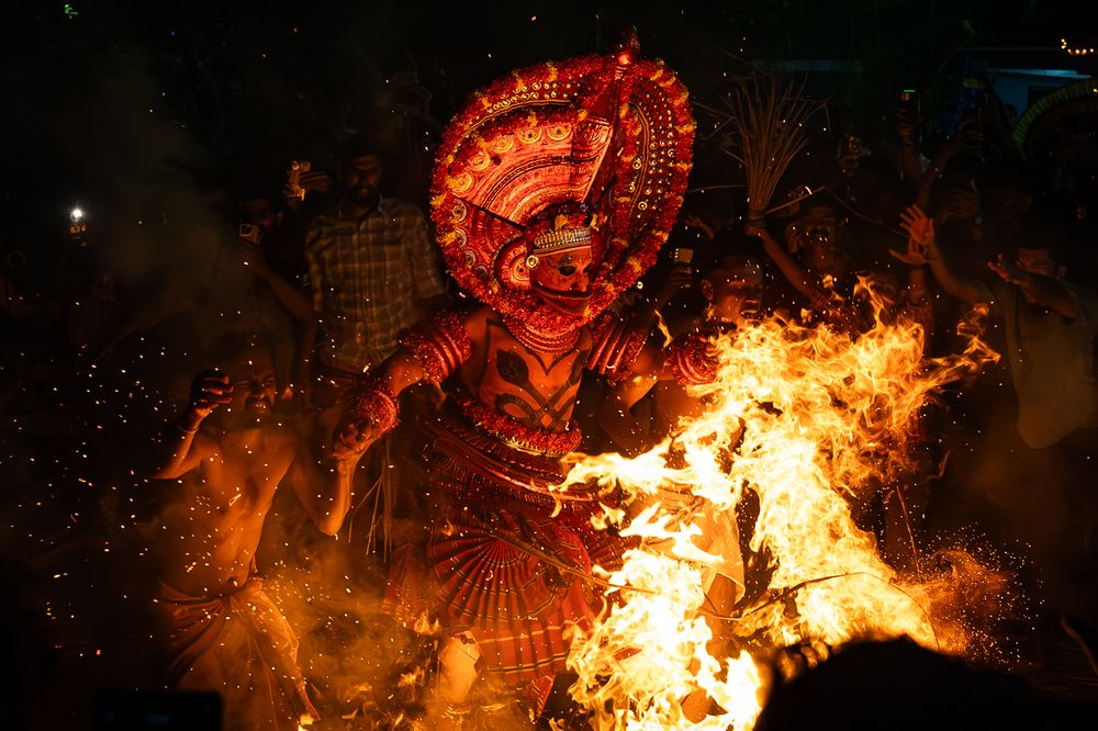 Kandakarnan Theyyam