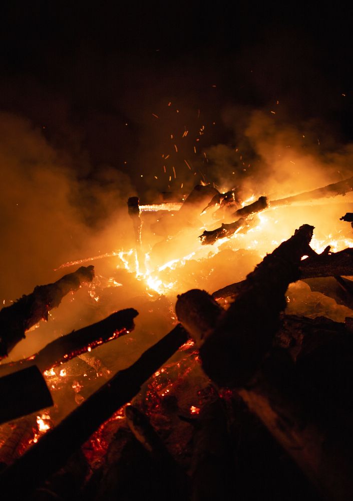 Тьма и Огонь!