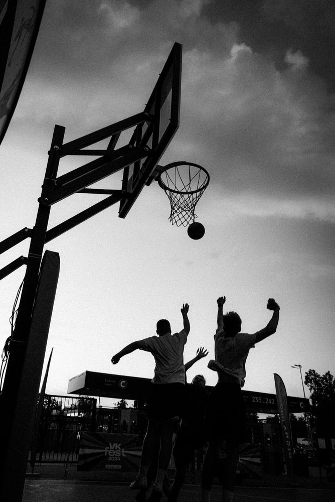 Фотография автора Михаил Муромцев