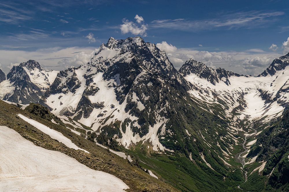 Гора Домбай-Ульген